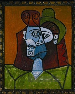  chapeau - Frau au chapeau vert 1939 kubist Pablo Picasso